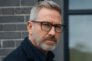 Clive Finerton WhatsApp Group